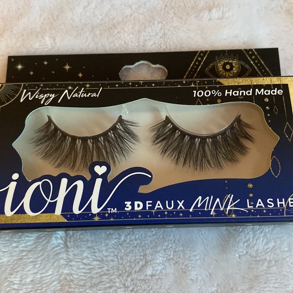 Faux mink lashes - Picture 3 of 3